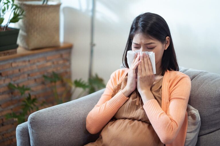 Bà bầu bị cúm có ảnh hưởng mang thai không?