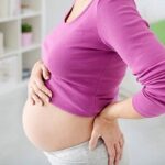 Vì sao bạn đau lưng khi mang thai?