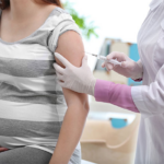 Các loại vắc-xin được tiêm trước và trong khi mang thai