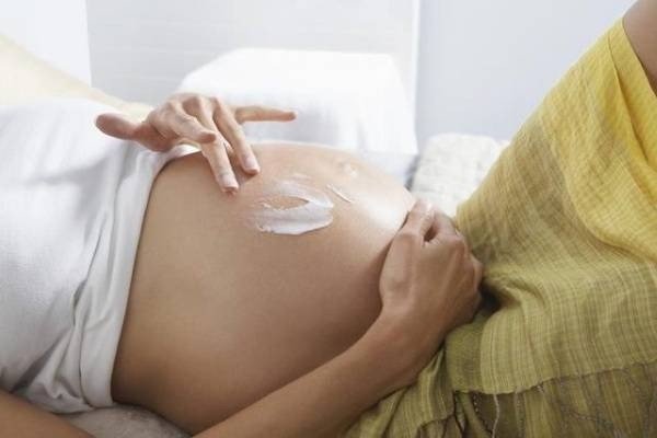 Các biện pháp hạn chế rạn da khi mang thai