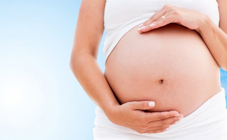 Đang mang thai xuất hiện sỏi thận nên điều trị thế nào?