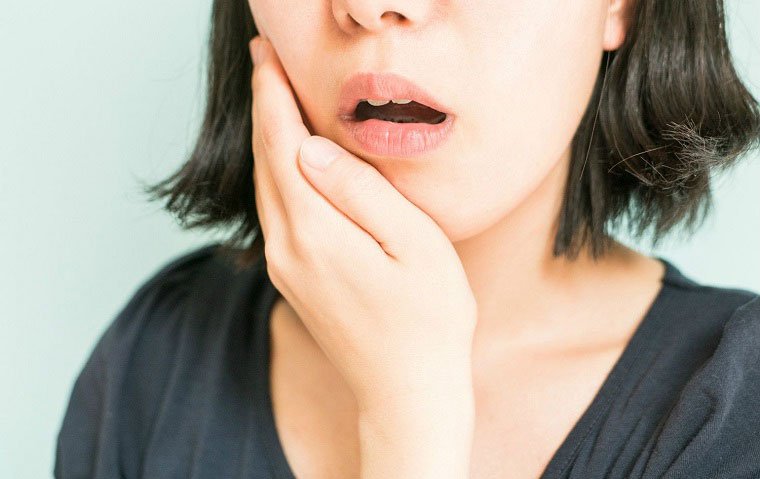 Mang thai 3 tháng đầu bị đau răng có nên dùng thuốc giảm đau không?
