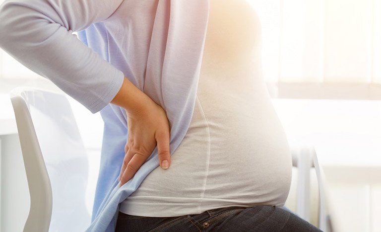 Đau ngang mông khi mang thai tháng cuối có sao không?