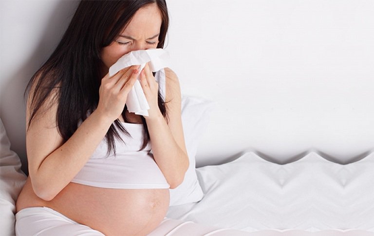 Mang bầu thường xuyên nghẹt mũi nên làm gì và dùng thuốc jazxylo ảnh hưởng thai nhi không?