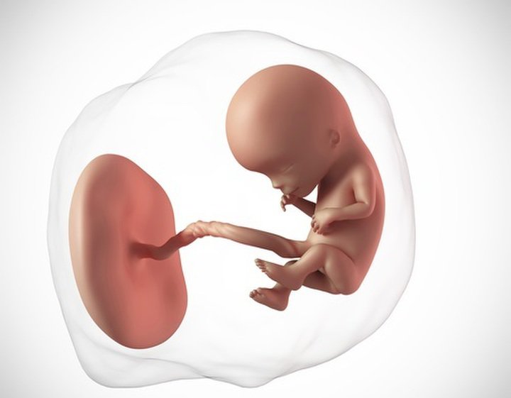 Mang thai 6 tuần bị bóc tách 15% kèm ra dịch đen có sao không?