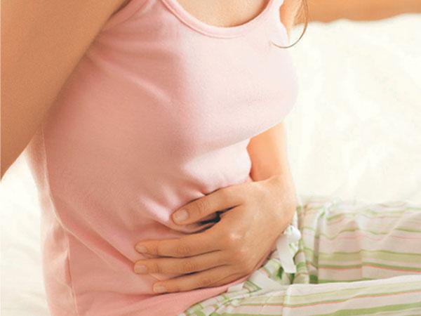 Ra máu khi mang thai tháng đầu có nguy hiểm không?