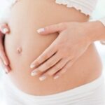 Mang thai 28 tuần có thể đặt mua thuốc về tiêm mà không cần làm xét nghiệm được không?