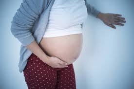 Đau bên phải bụng khi mang thai 30 tuần là dấu hiệu của bệnh gì?