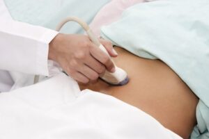 Siêu âm tử cung buồng trứng sau trễ kinh có biết mang thai không?