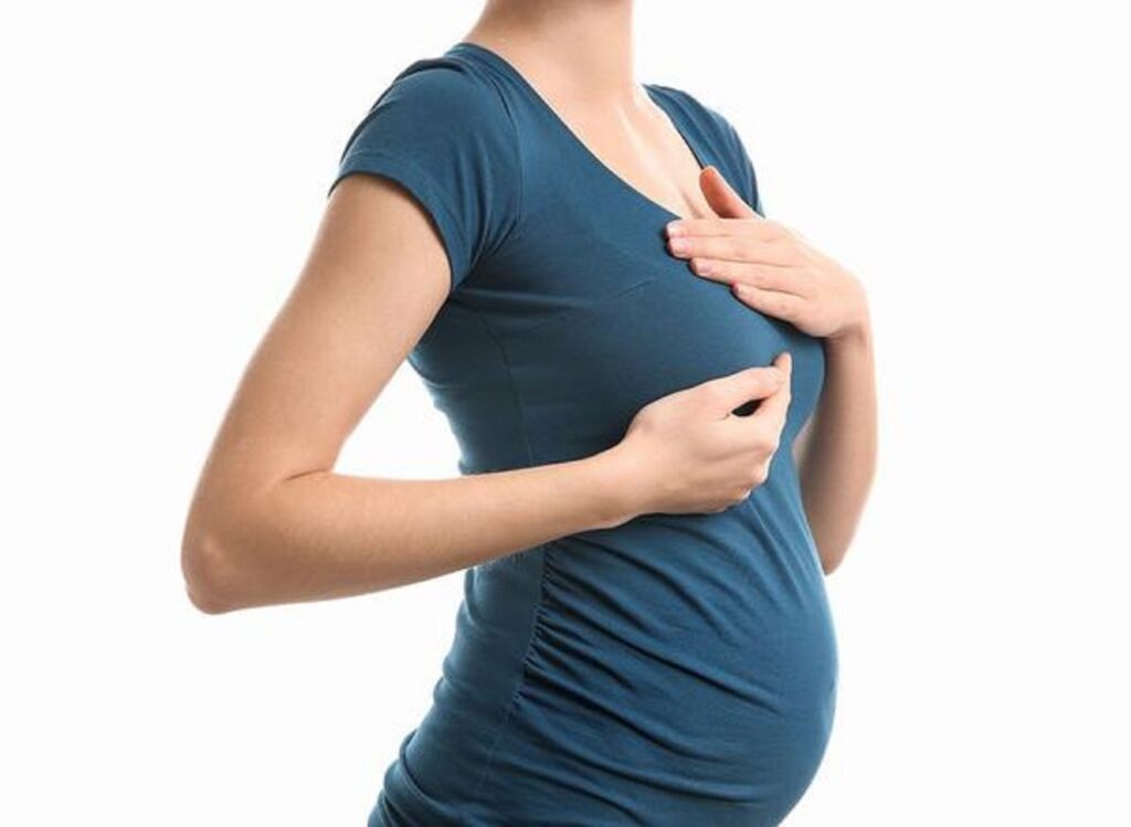 Tức ngực khi mang thai 5 tháng có truyền nước được không?