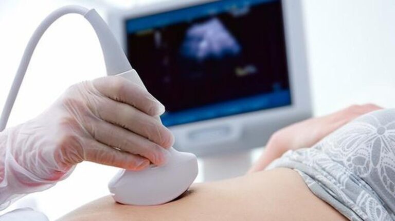 Mang thai 6 tuần bị tụ máu đông có nguy hiểm không?