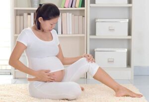 Mang thai bị viêm khớp có ảnh hưởng gì không?